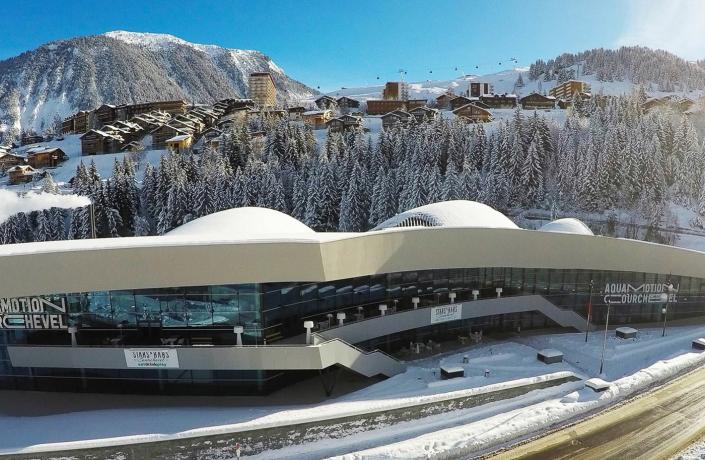 Vue extérieure de l'espace bien-être du Courcheneige à Courchevel